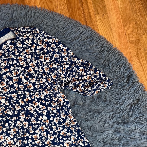Floral Navy Women's Top - Picture 2 of 6